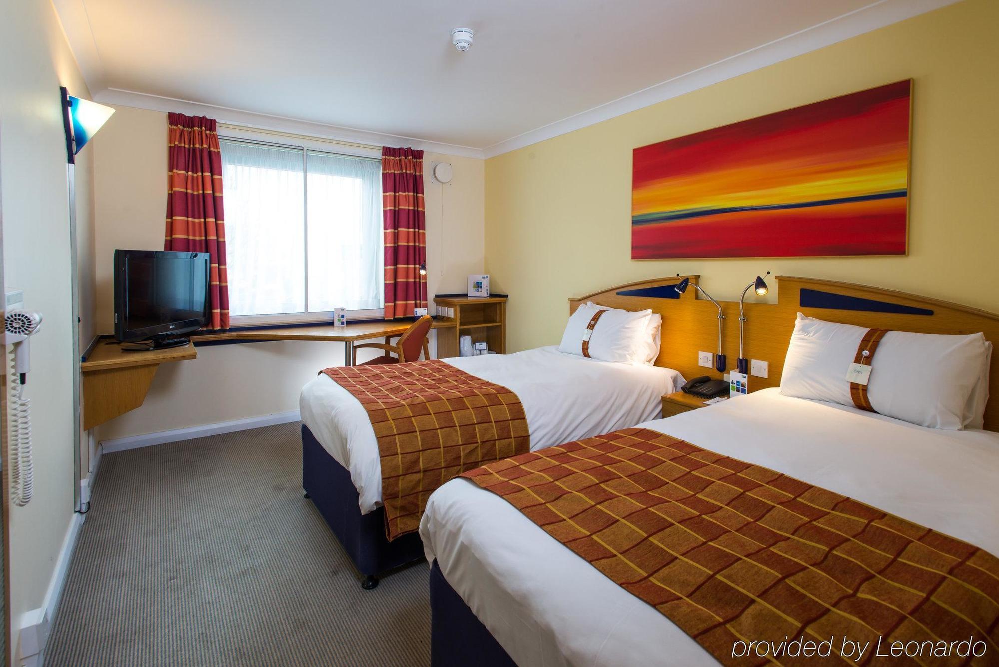 Express East Midlands Airport By Ihg Hotel 3*