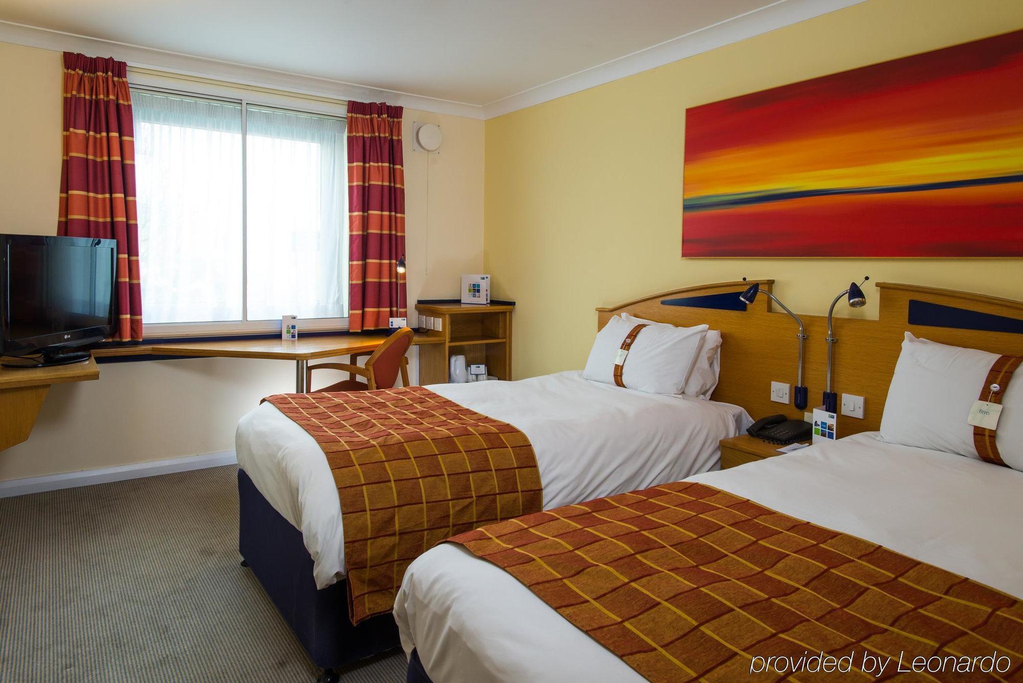 Express East Midlands Airport By Ihg 3*