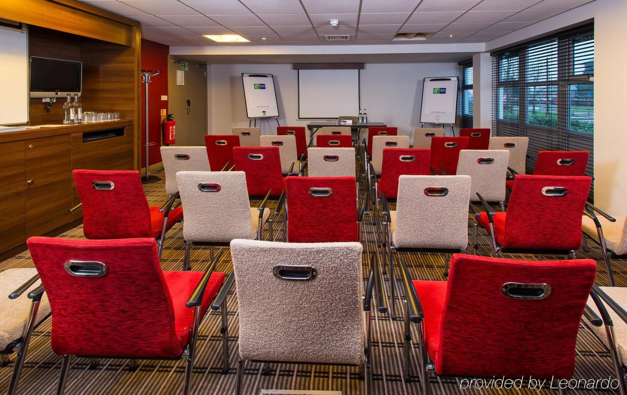 Express East Midlands Airport By Ihg Hotel